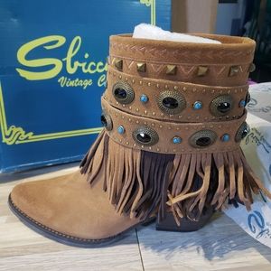 Sbicca Feinge Boots with Ankle Jewels